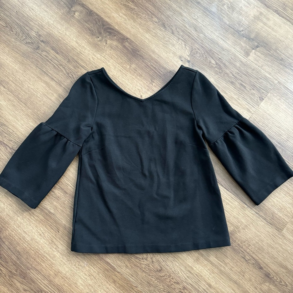 Ann Taylor - EUC - Elegant Black Double V Neck Balloon Sleeve Women's Top